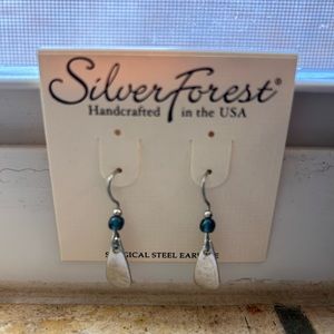 Silver Forest teardrop earrings, blue bead, new and never worn